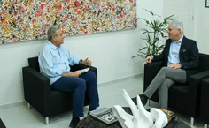 Ronaldo Lessa recebeu o cientista político em seu gabinete.