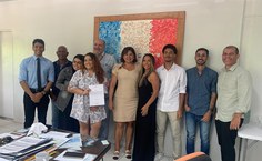 Os novos servidores com a equipe da Ufal