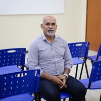 Estudo associa condições sociais e econômicas à altura da população