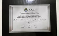 Comenda Senador Aurélio Viana para o projeto Meninas nas Ciências Exatas