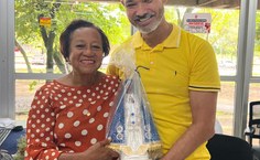 Carminha com o colega Cícero Santos