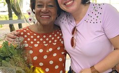 Carminha e a colega Rose Ferreira, servidora da Ascom