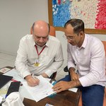 Reitor Josealdo Tonholo dá posse ao novo diretor-geral do DAP
