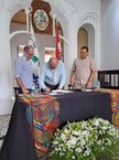 Reitor Tonholo assina termo de cooperação técnica com a Montepio dos Artistas, em Penedo
