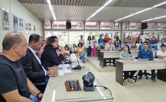 Reitora em exercício, Eliane Cavalcanti, dando as boas-vindas aos novos servidores