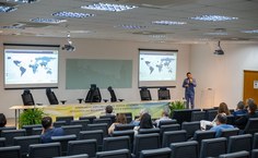 Pesquisador Edeildo Ferreira  é diplomado para a área de Química da Academia Brasileira de Ciências