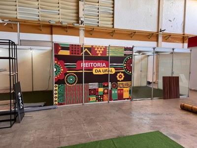 Estande do Gabinete do Reitor já está pronto