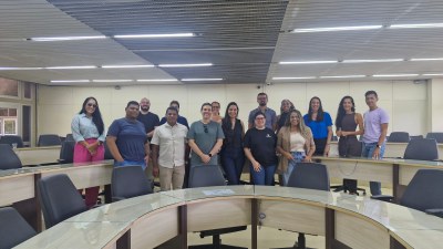 Encontro reuniu professores premiados com o objetivo de transformar projetos escolares em livros e artigos científicos