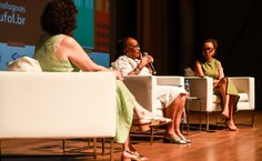 Bate-papo com Sueli Carneiro, mediado pelas professoras Elaine Pimentel e Marli Araújo