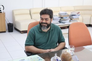 Ufal dá posse a professor que vai atuar no Campus Arapiraca