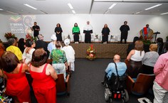 Outorga de título ao professor Zezito Araújo