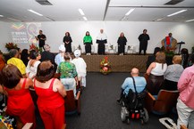 Outorga de título ao professor Zezito Araújo