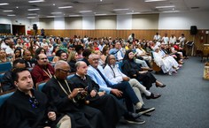 Outorga de título ao professor Zezito Araújo