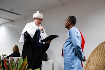 Outorga de título ao professor Zezito Araújo