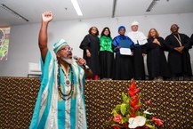 Outorga de título ao professor Zezito Araújo