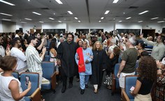 Outorga de título ao professor Zezito Araújo