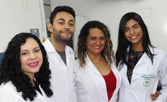Aline de Queiroz e equipe de orientadores e pesquisadores da Ufal