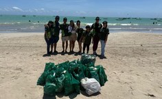 Sinpete participa de ação de limpeza na orla de Maceió