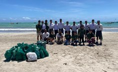 Sinpete participa de ação de limpeza na orla de Maceió