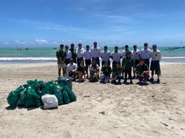 Meio ambiente: Sinpete participa de ação de limpeza na orla de Maceió