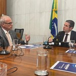 Andifes discute fim da lista tríplice para reitores com presidente da Câmara