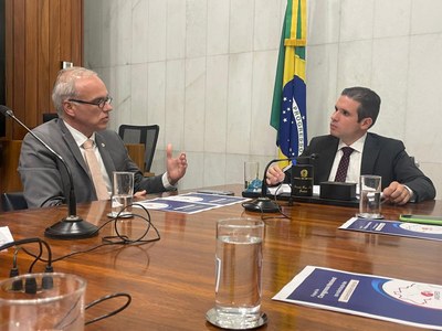 Reitor José Daniel Diniz com o presidente da Cãmara, Hugo Motta Reitor José Daniel Diniz com o presidente da Cãmara, Hugo Motta