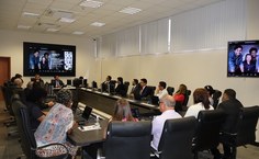 Solenidade reuniu autoridades, professores, residentes e representantes do Movimento Nacional da Pessoa em Situação de Rua