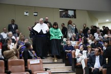 início da cerimônia com a entrada do Consuni