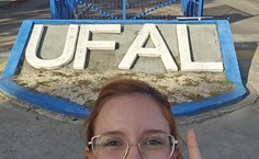 Emanuelle Rodrigues durante a campanha na Ufal