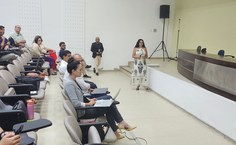 Professora Juliene Barros, integrante da Comissão de Sistematização