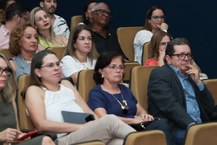 Amigos e colegas professores prestigiaram a defesa do memorial de Socorro Dantas