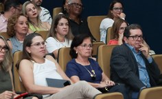 Amigos e colegas professores prestigiaram a defesa do memorial de Socorro Dantas