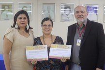 Professora Fernanda Cristina Maranhão recebeu certificação por seus dois projetos com cogumelos