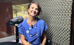 Professora Rusiene Almeida na gravação na Rádio Web Ufal