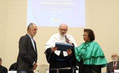 Ufal outorga mais dois títulos de professor emérito para docentes do IF e IQB