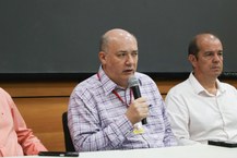 Reitor Josealdo Tonholo