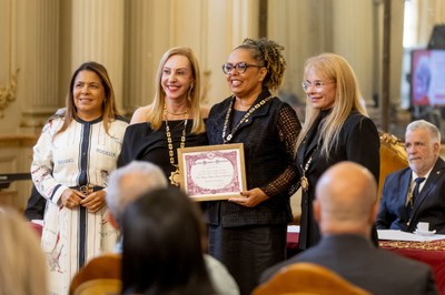 Professora Patrícia Batista na posse