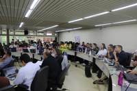Consuni empossa novos representantes docentes e técnico-administrativos