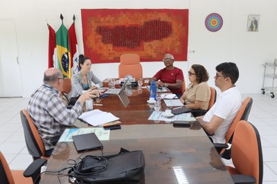 Reunião de gestão para planejamento e criação de um Laboratório de Laudos Ambientais