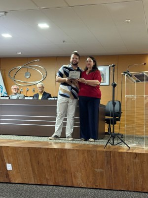 Professora Hilda Helena Sovierzoski, homenageada pela Capes