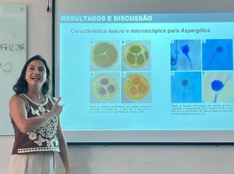 Pesquisadora Thais Fraga apresenta resultados preliminares no HU
