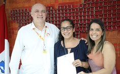 Lorena Monteiro, ao lado da diretora do ICS, Luciana Santana, nova docente da unidade acadêmica