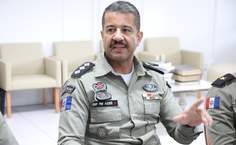 Capitão Assis durante apresentação do projeto