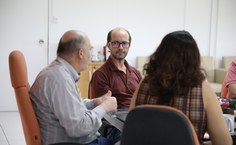 No destaque, o professor Vladimir Caramori, que fez a apresentação do projeto