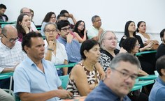 Público atento à defesa da tese centralizada na realidade alagoana