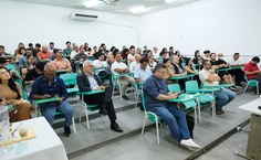 Público atento à defesa da tese centralizada na realidade alagoana