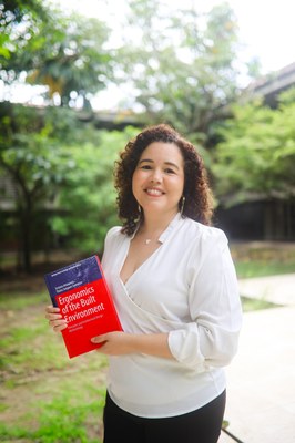 Professora Thaise Sampaio