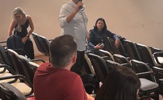 Pró-reitor Estudantil, Alexandre Lima, na reunião de acolhimento no HU