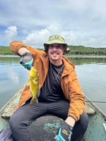 Professor encontra na pesca esportiva uma forma de aliviar o estresse