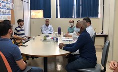 Superintendente Célio Gomes recebe técnicos da Ufal que vão trabalhar no Banco de Sangue